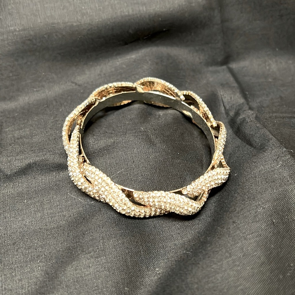 Vintage golden sterling g bracelet with crystal clear stone in 204 item no #348